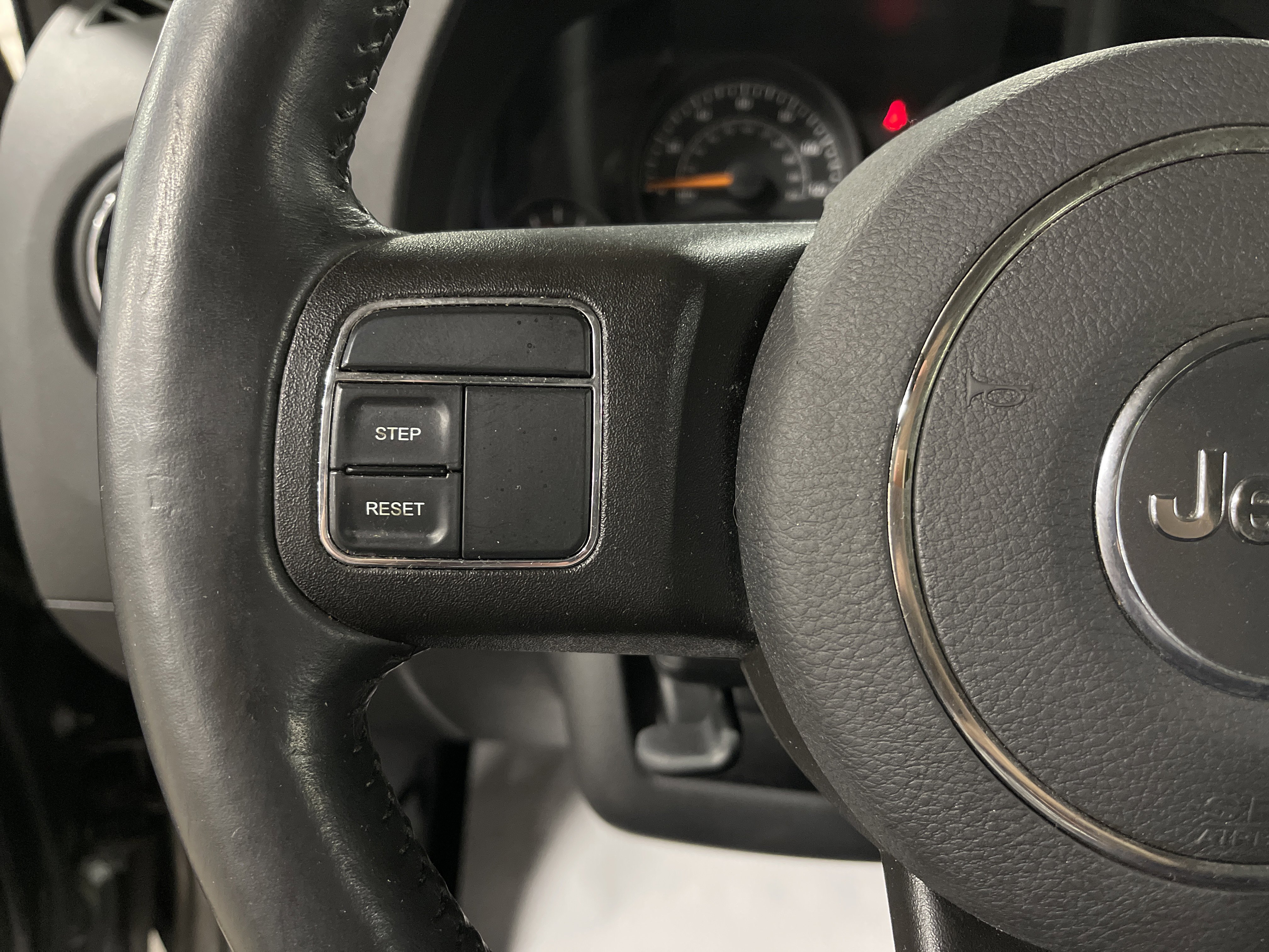 Used 2017 Jeep Patriot Latitude image 17