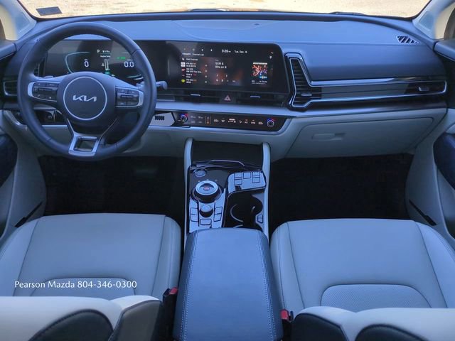 Used 2025 Kia Sportage EX image 16