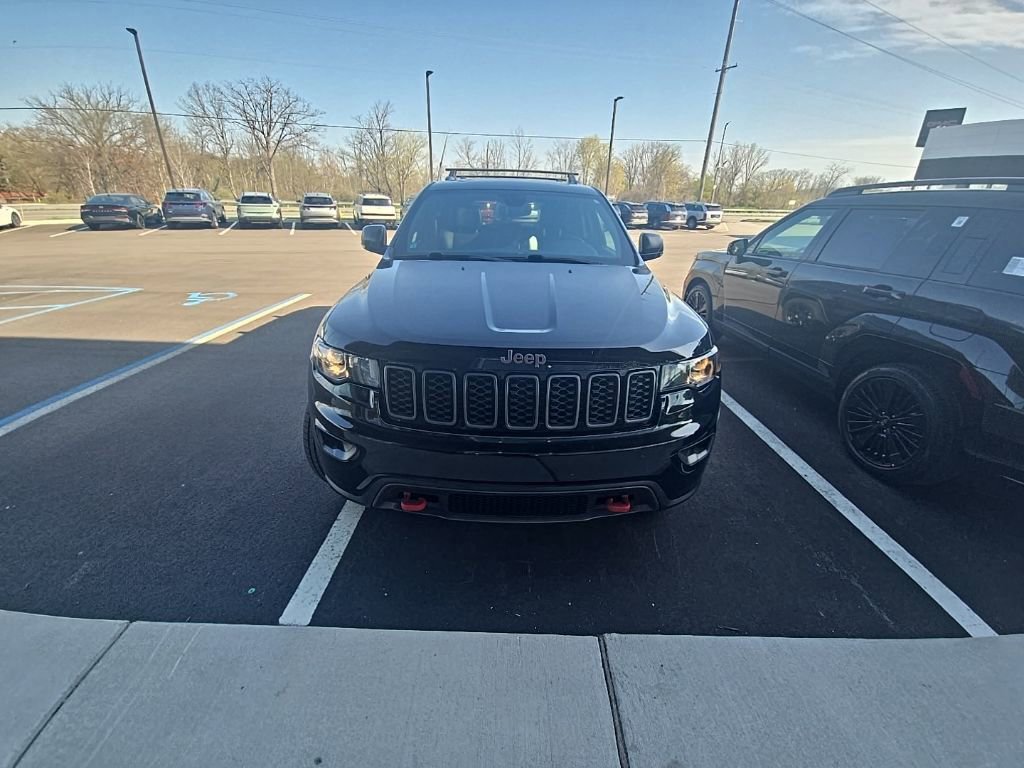 Used 2018 Jeep Grand Cherokee Trailhawk AWD/4WD image 1