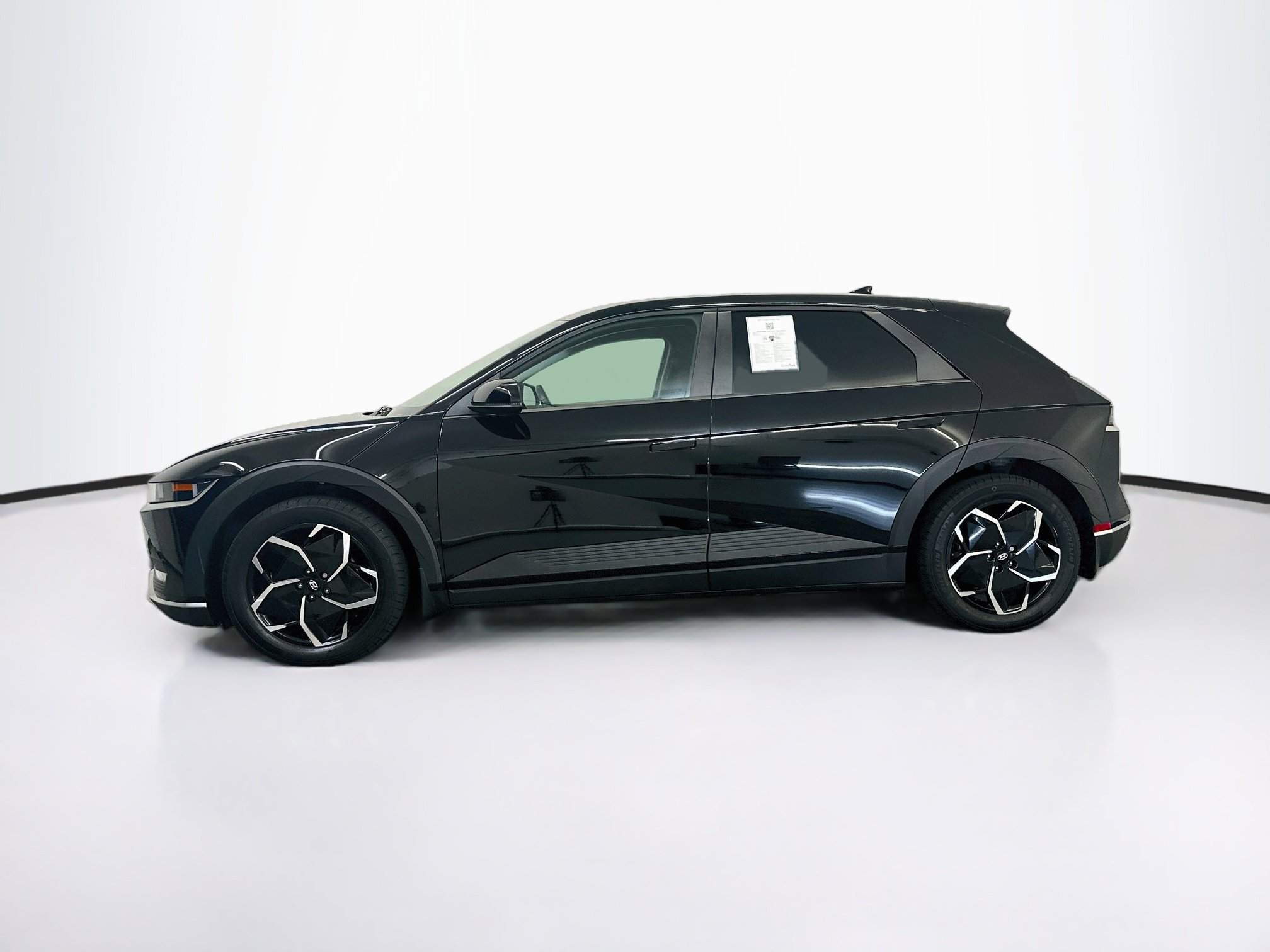 Used 2024 Hyundai Ioniq 5 SEL AWD/4WD image 4