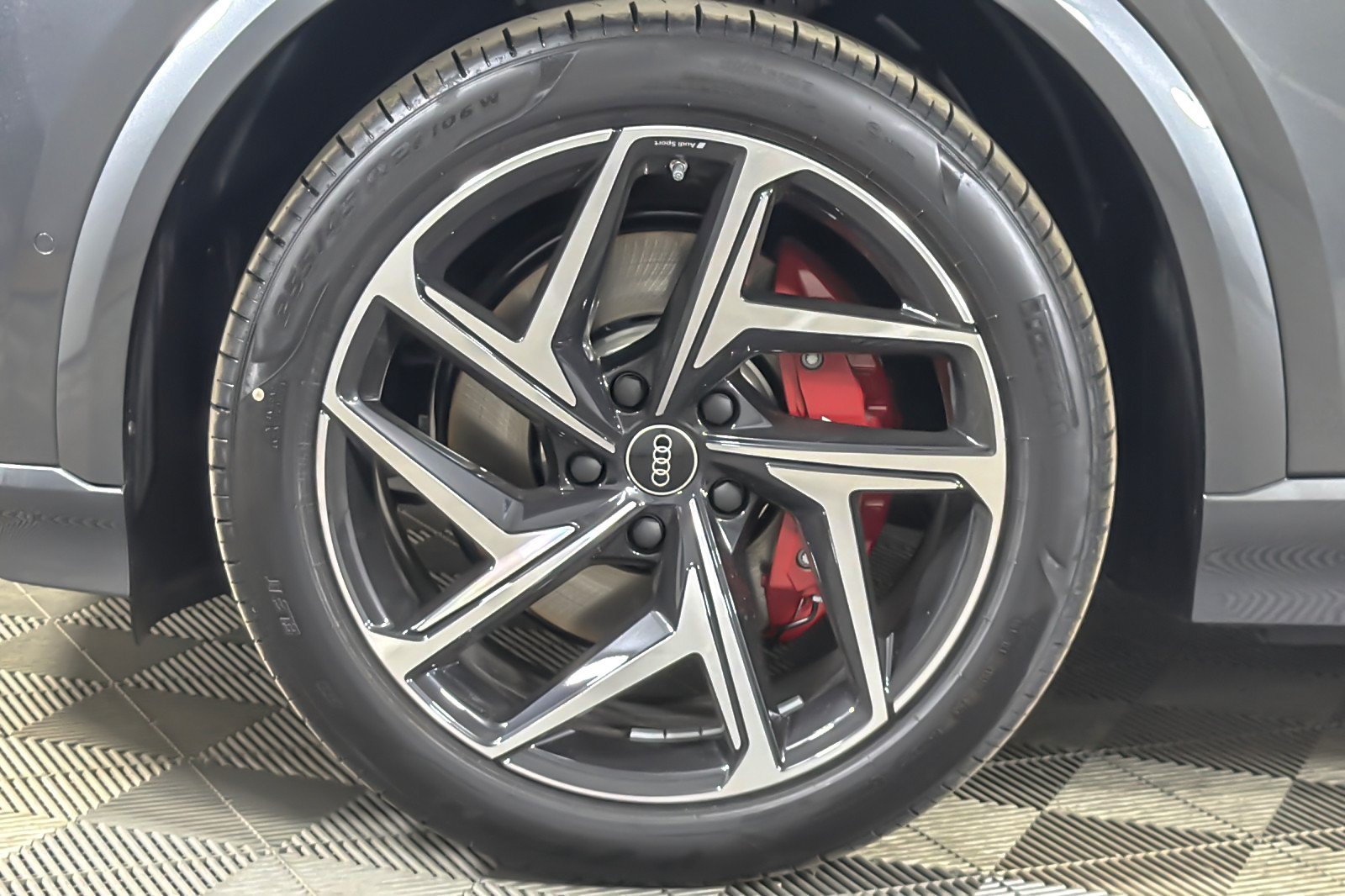 New 2027 Audi SQ6 e-tron Premium Plus AWD/4WD image 25