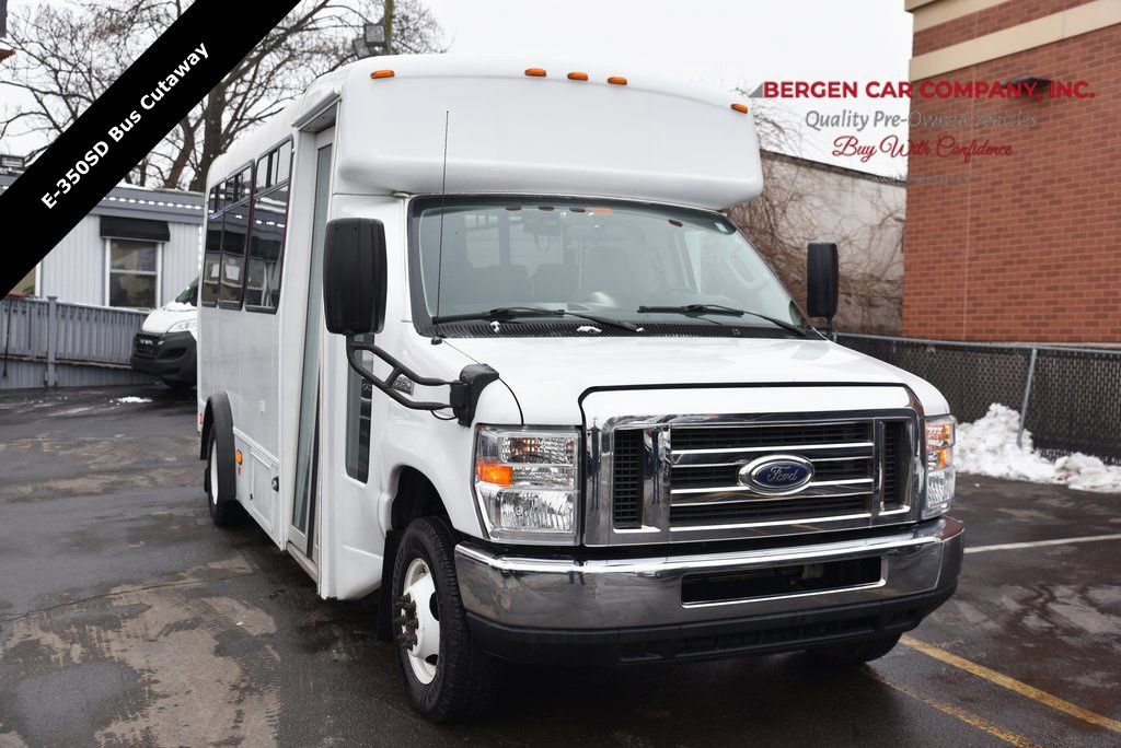 Used 2018 Ford E-350 and Econoline 350 Super Duty w/ Shuttle Bus Prep Package