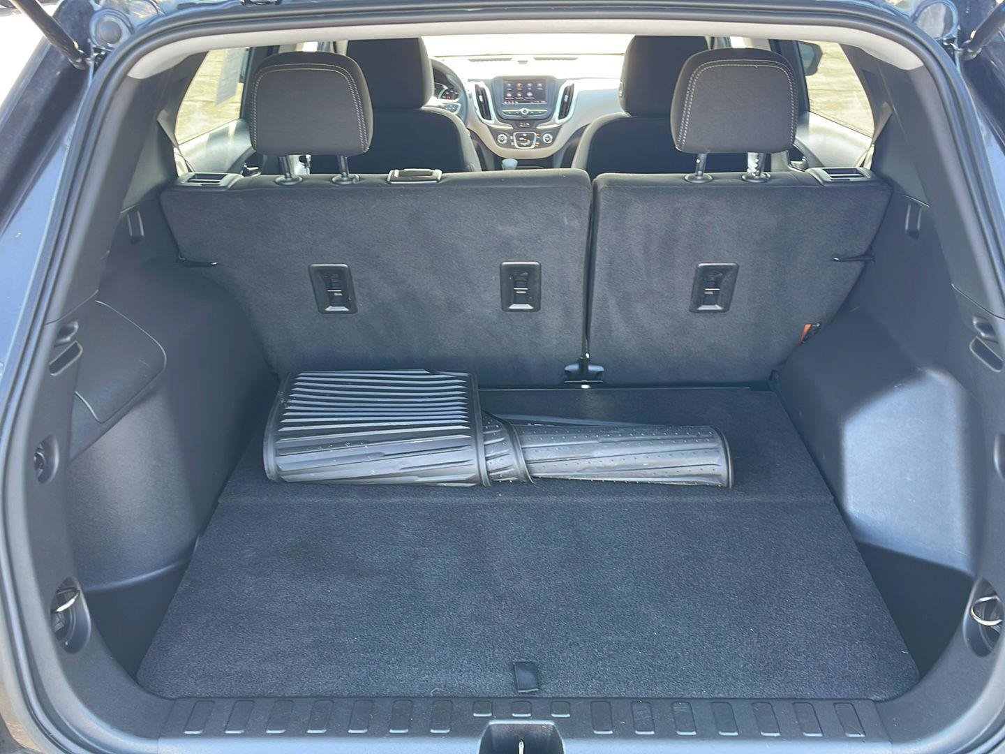 Used 2023 Chevrolet Equinox LS w/ LS Convenience Package FWD image 26