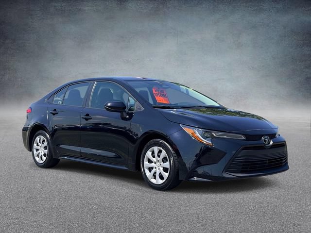 Used 2024 Toyota Corolla LE FWD image 1