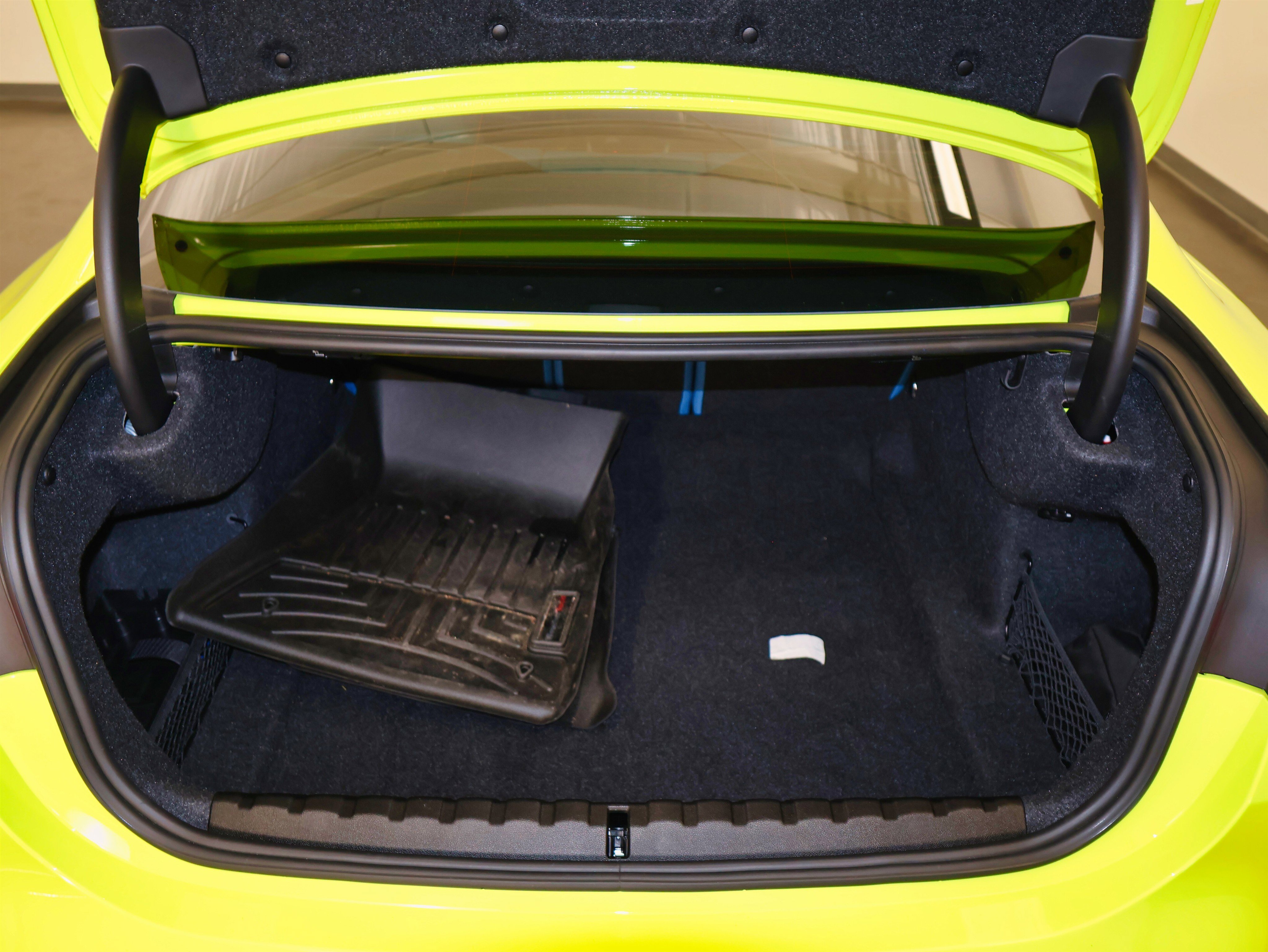 Used 2022 BMW M4 xDrive Competition w/ Executive Package image 11