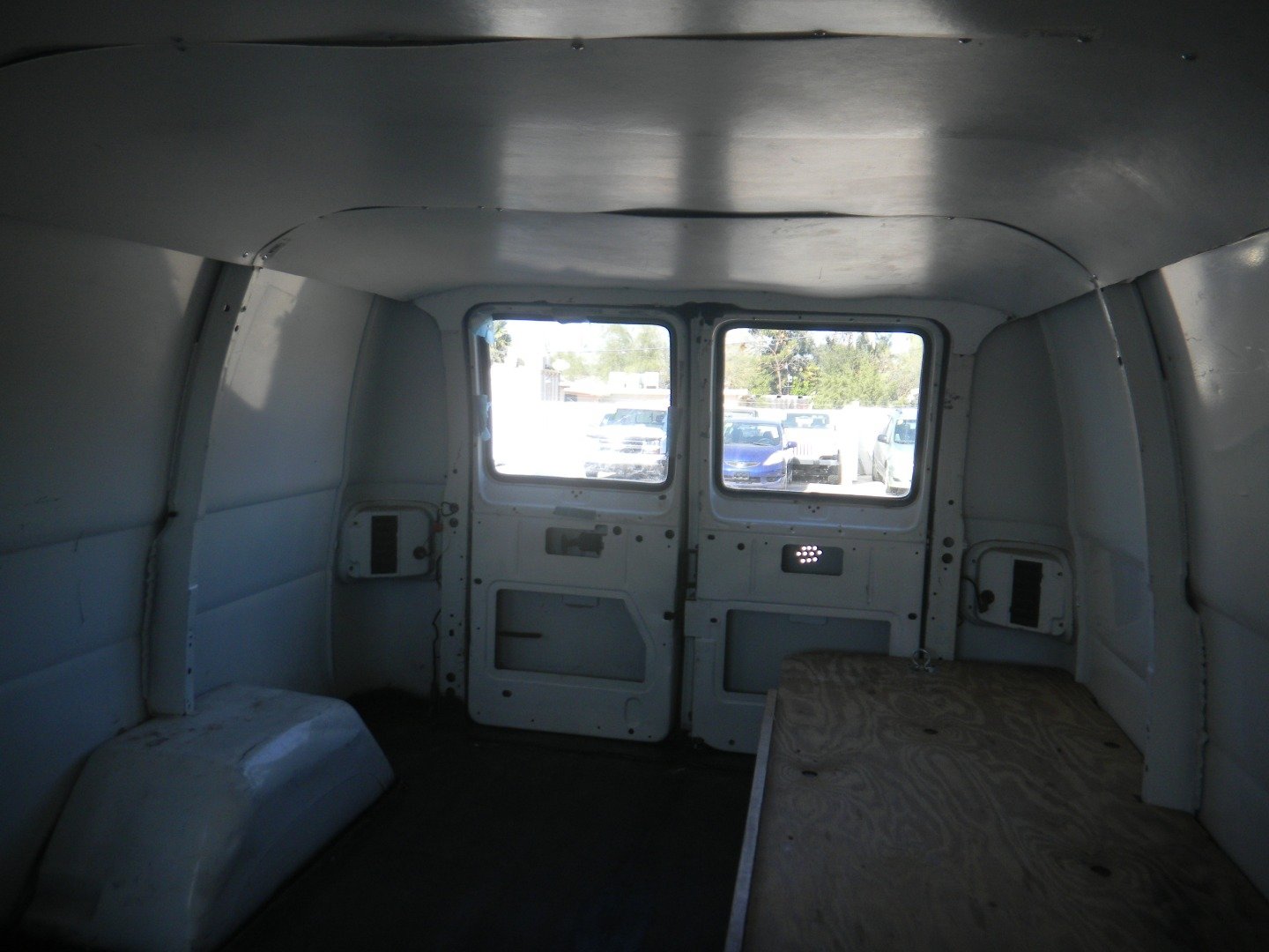 Used 2000 Dodge B1500 RWD image 21