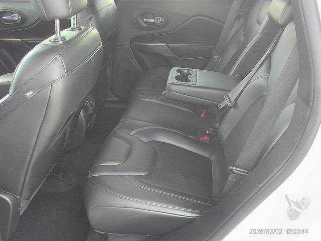 Used 2021 Jeep Cherokee Latitude Plus AWD/4WD image 5