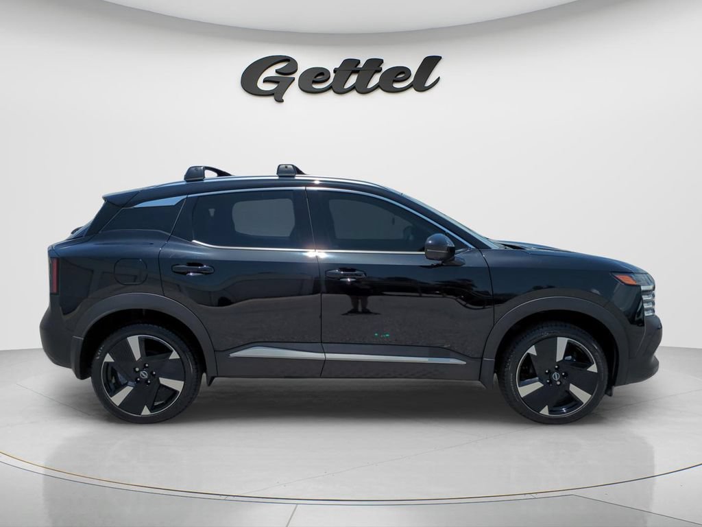 Certified 2026 Nissan Kicks SR FWD image 4