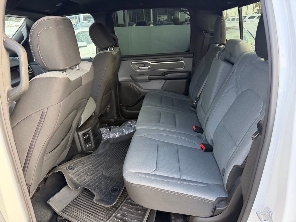 Used 2022 RAM 1500 Big Horn AWD/4WD image 5