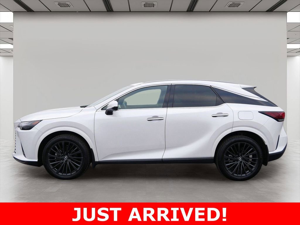 Used 2024 Lexus RX 350 Premium w/ Accessory Package (Z1) image 3