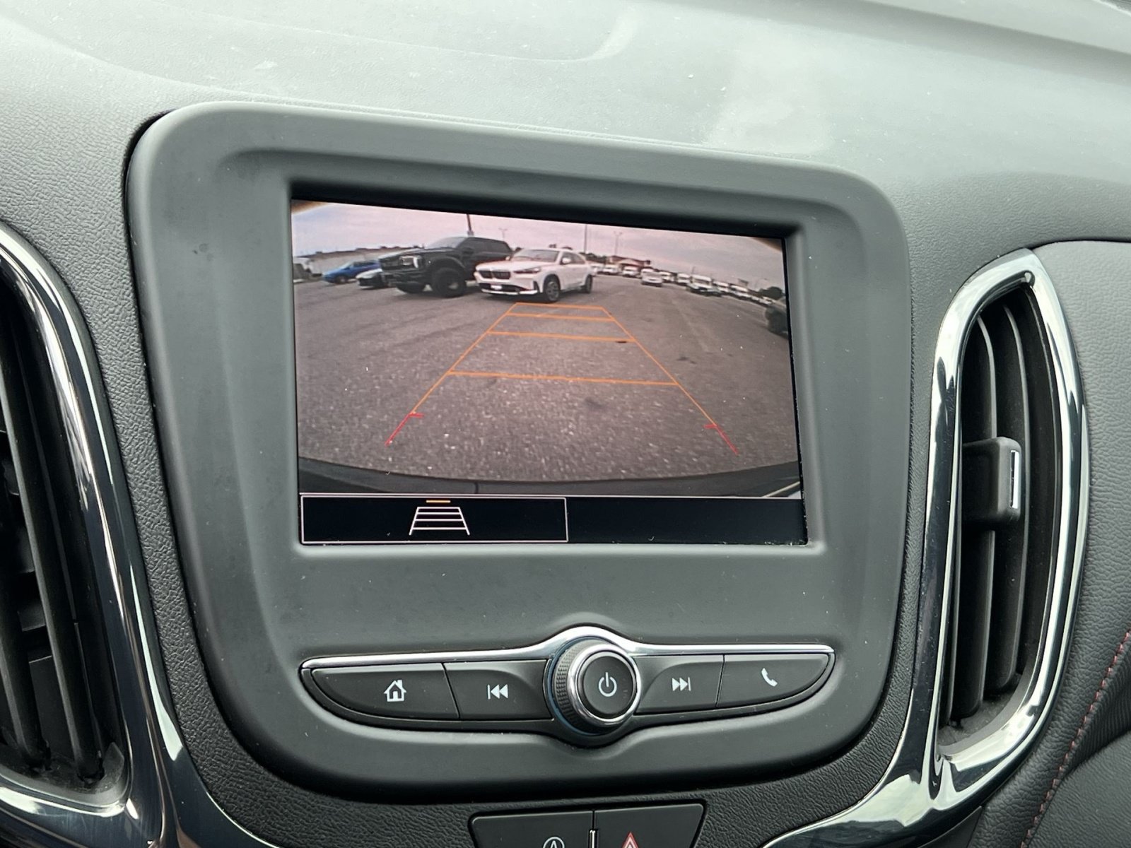 Used 2023 Chevrolet Equinox RS AWD/4WD image 19