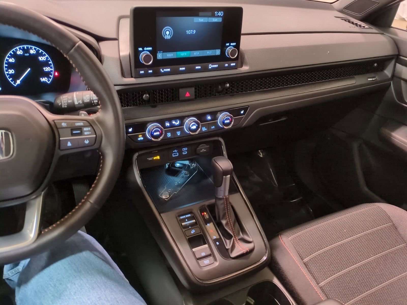 Used 2025 Honda CR-V Sport image 18