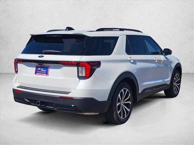Certified 2025 Ford Explorer ST-Line w/ Premium Package RWD image 5