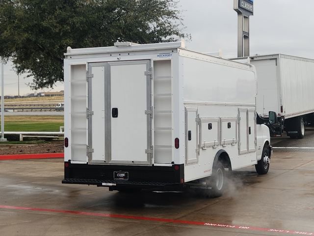 New 2025 Chevrolet Express 4500 w/ Power Convenience Package RWD image 13
