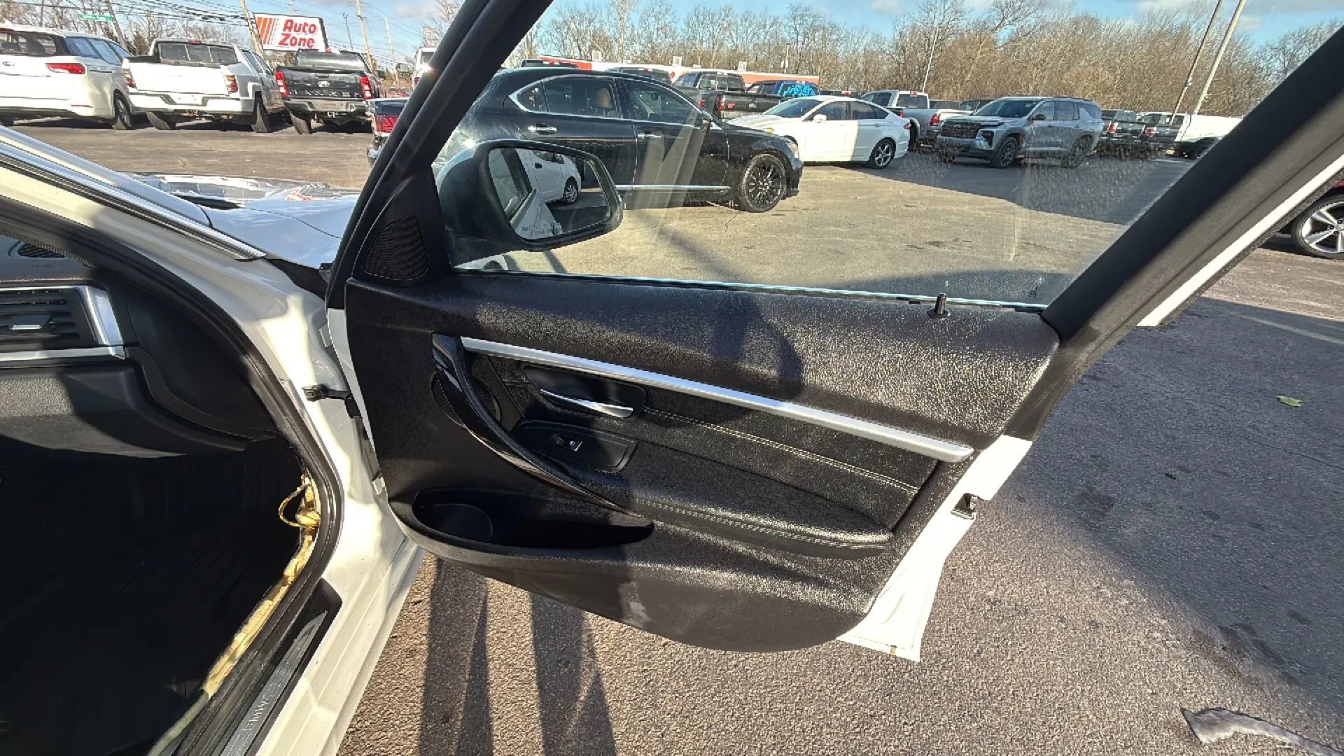 Used 2017 BMW 330i xDrive Sedan image 17