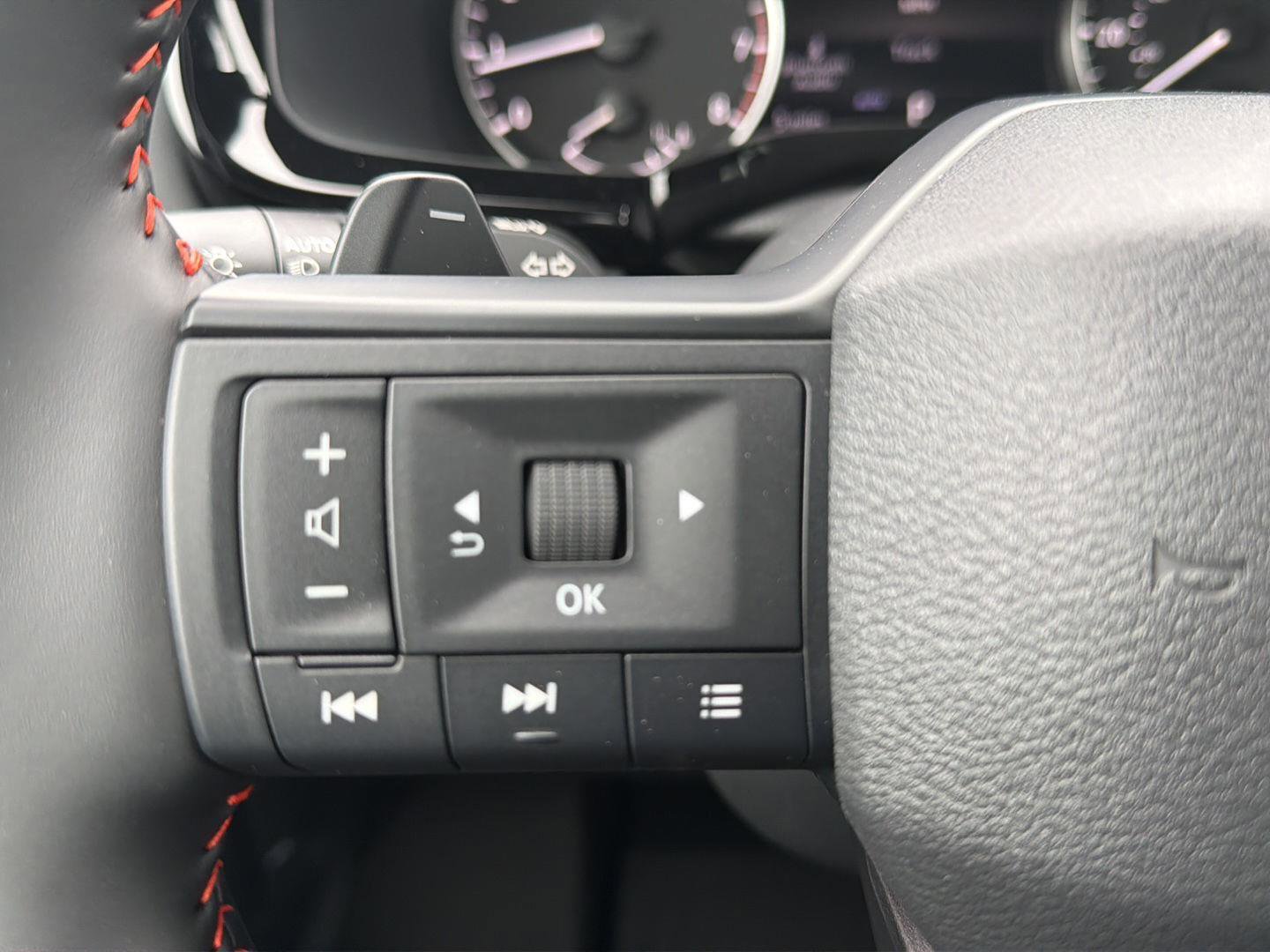 New 2026 Nissan Pathfinder Rock Creek w/ Rock Creek Premium Package AWD/4WD image 15