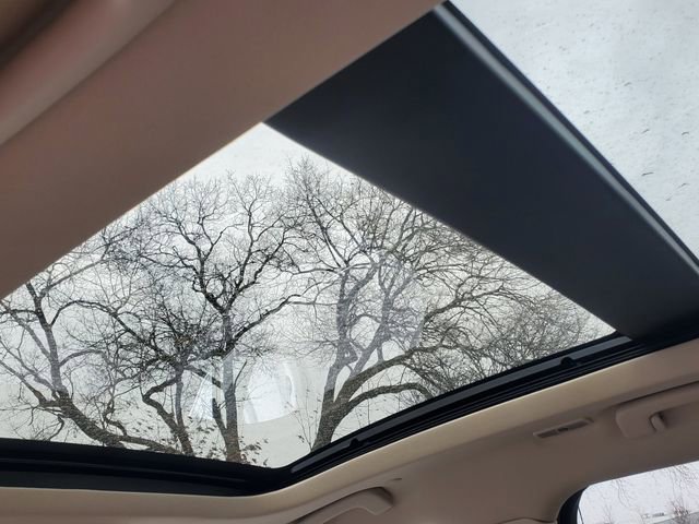 Used 2024 Lincoln Corsair AWD w/ Equipment Group 101A image 26