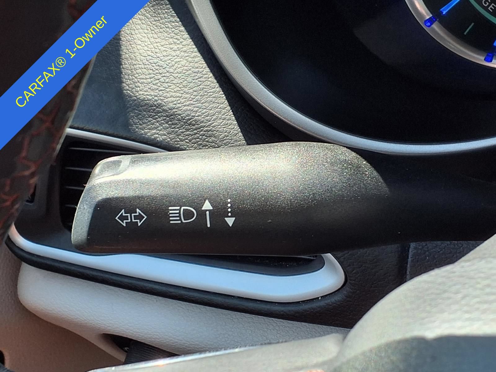 Used 2017 Chrysler Pacifica Premium FWD image 23