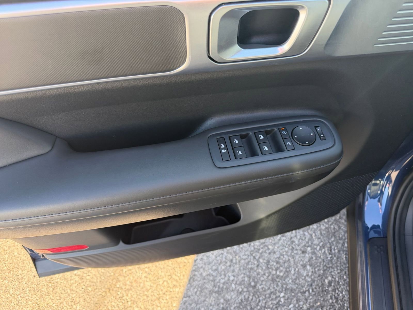 Used 2025 Hyundai Santa Fe SEL image 18