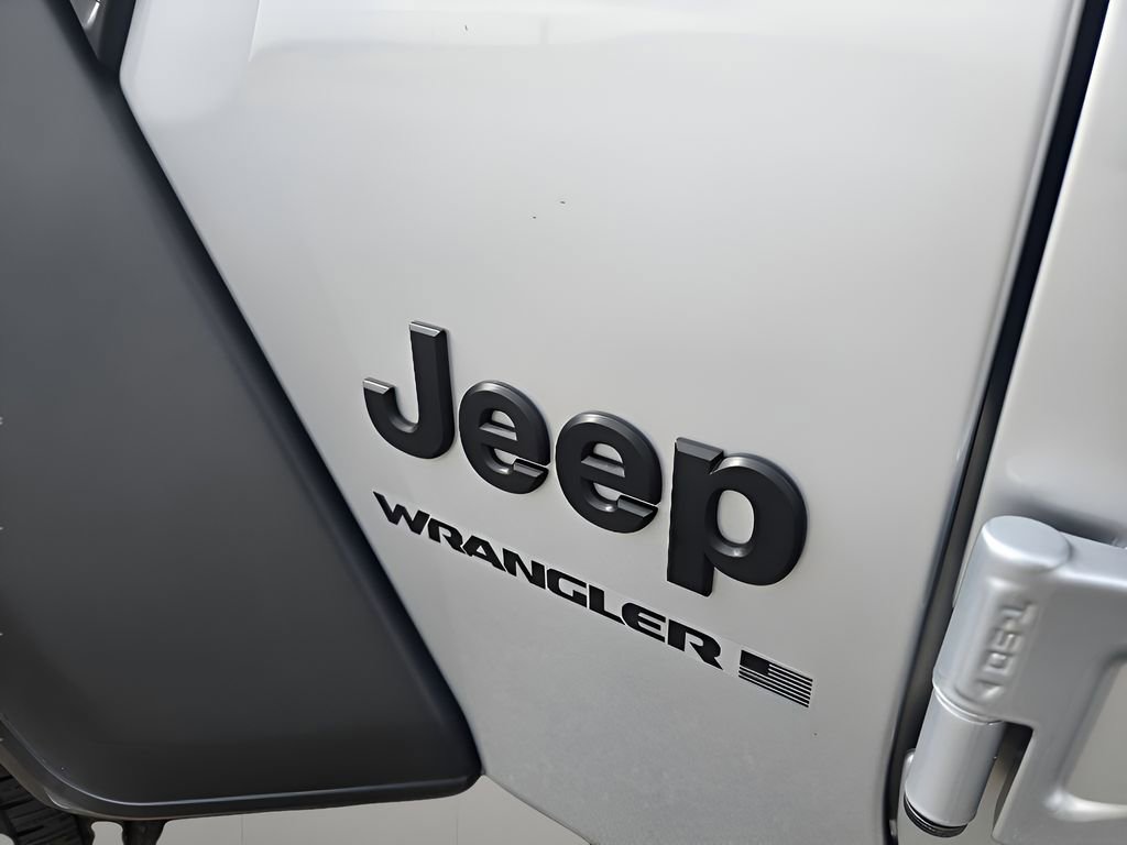 Used 2023 Jeep Wrangler Sport image 11