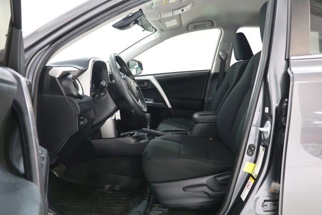 Used 2017 Toyota RAV4 LE FWD image 16