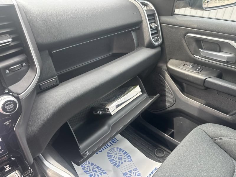 Used 2023 RAM 1500 Big Horn AWD/4WD image 39