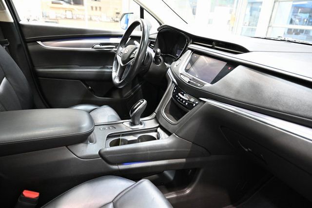 Used 2019 Cadillac XT5 Premium Luxury image 13