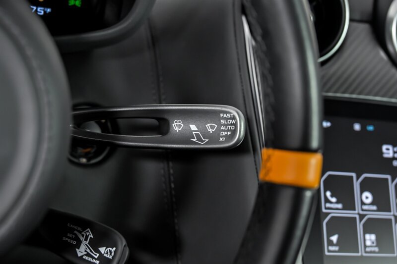 Used 2019 McLaren 600LT RWD image 27