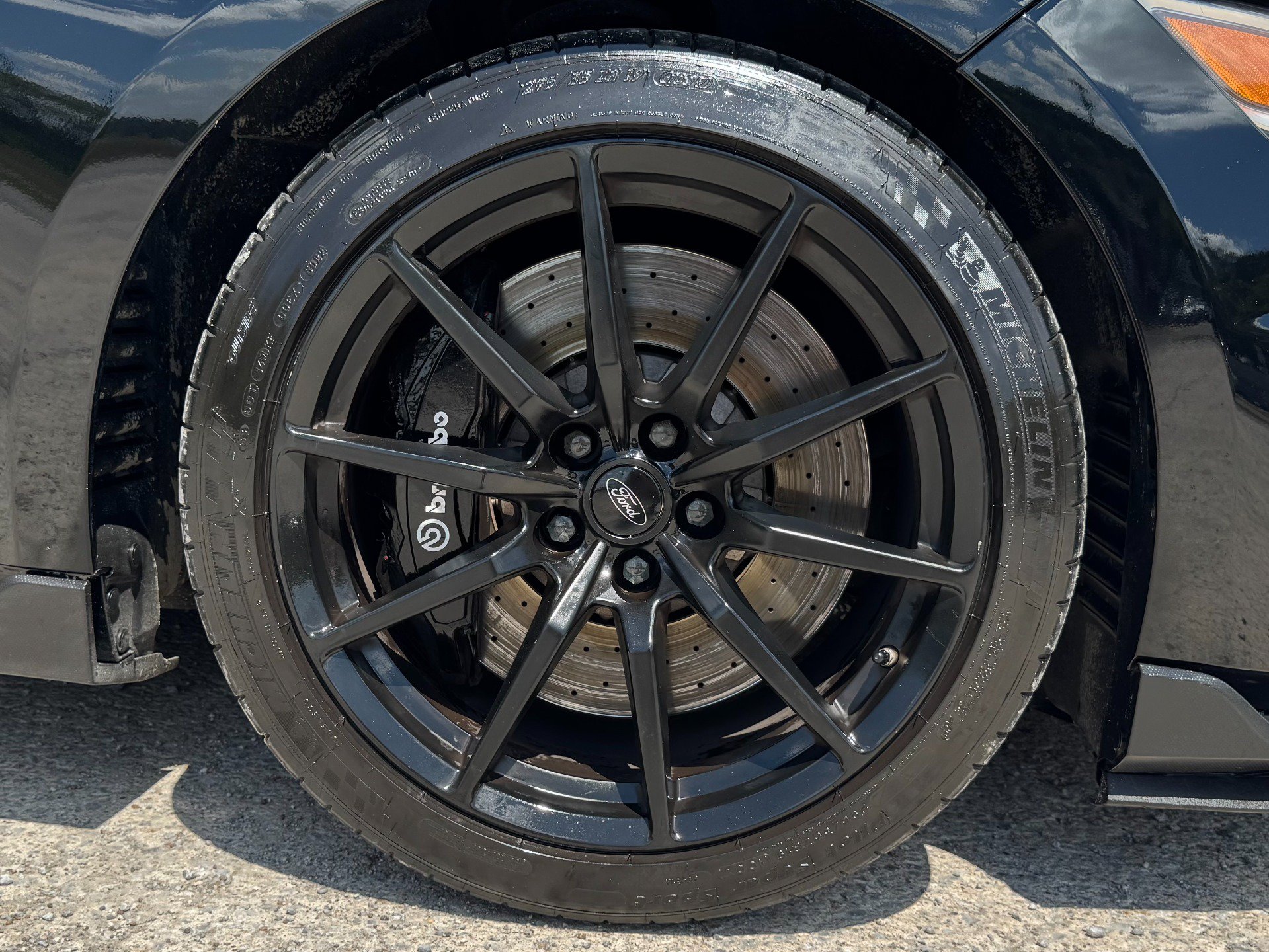 Used 2016 Ford Mustang Shelby GT350 w/ Technology Package RWD image 70