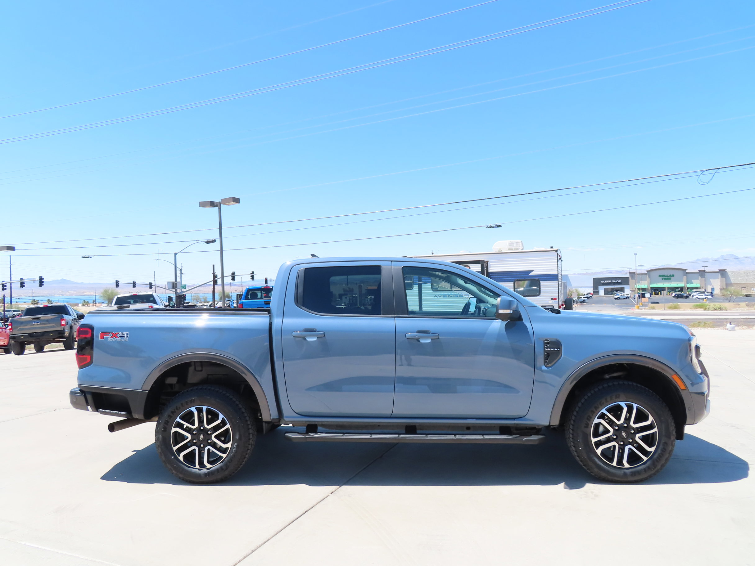 Used 2024 Ford Ranger Lariat w/ FX4 Off-Road Package AWD/4WD image 9