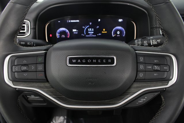 Used 2023 Jeep Wagoneer L Series II image 13
