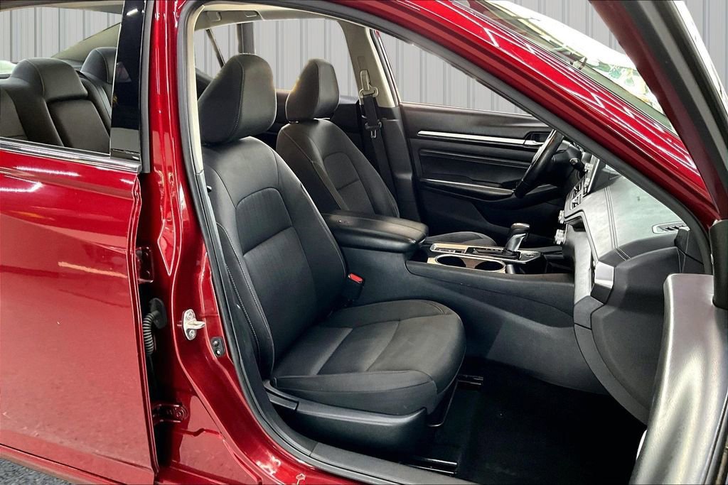 Used 2020 Nissan Altima 2.5 SV AWD/4WD image 29