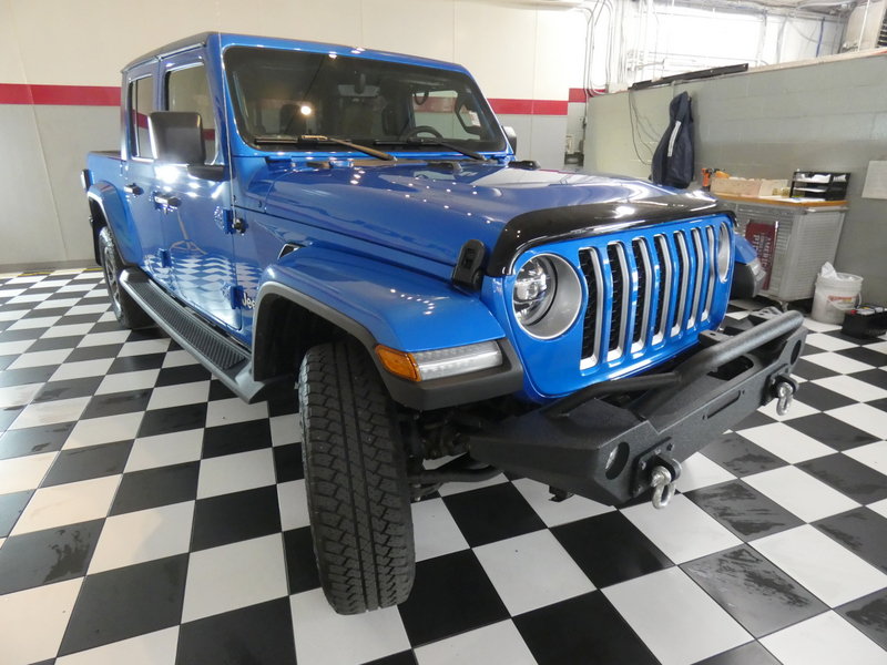 Used 2021 Jeep Gladiator Overland w/ Popular Equipment Package AWD/4WD image 3