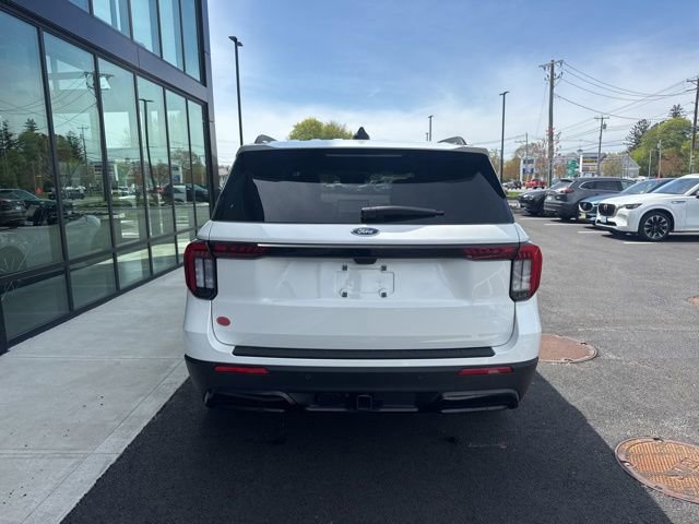 Used 2025 Ford Explorer ST-Line w/ Premium Package AWD/4WD image 4