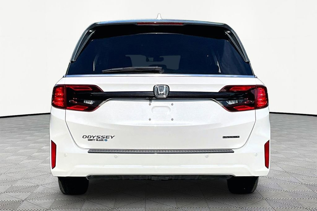 Used 2025 Honda Odyssey Touring image 7