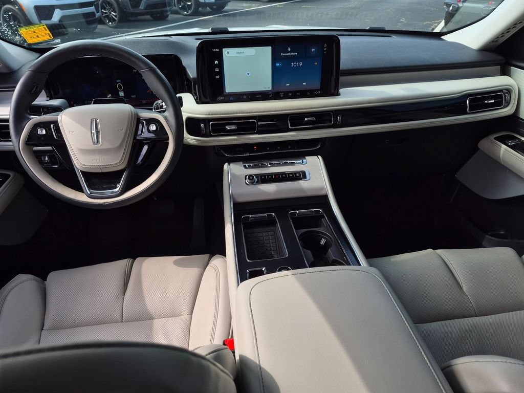 Used 2025 Lincoln Aviator Reserve w/ Luxury Package RWD image 21