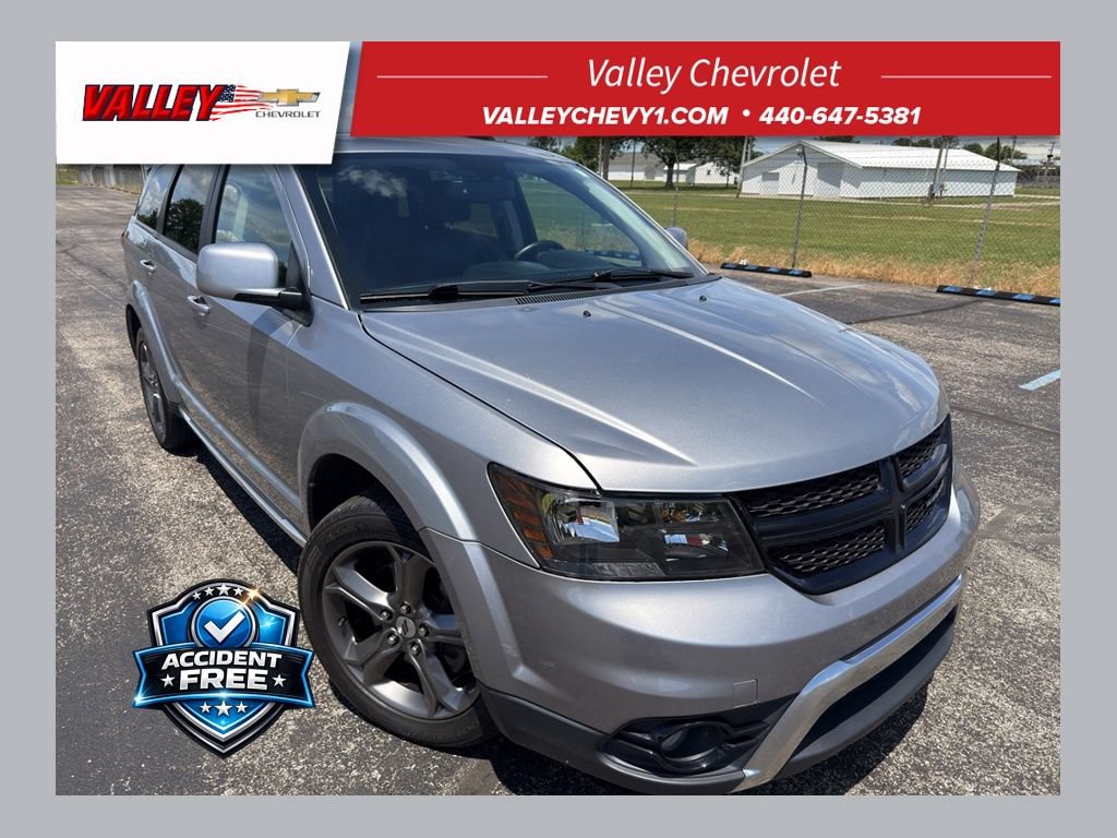 Used 2018 Dodge Journey Crossroad w/ Nav & Sun Group