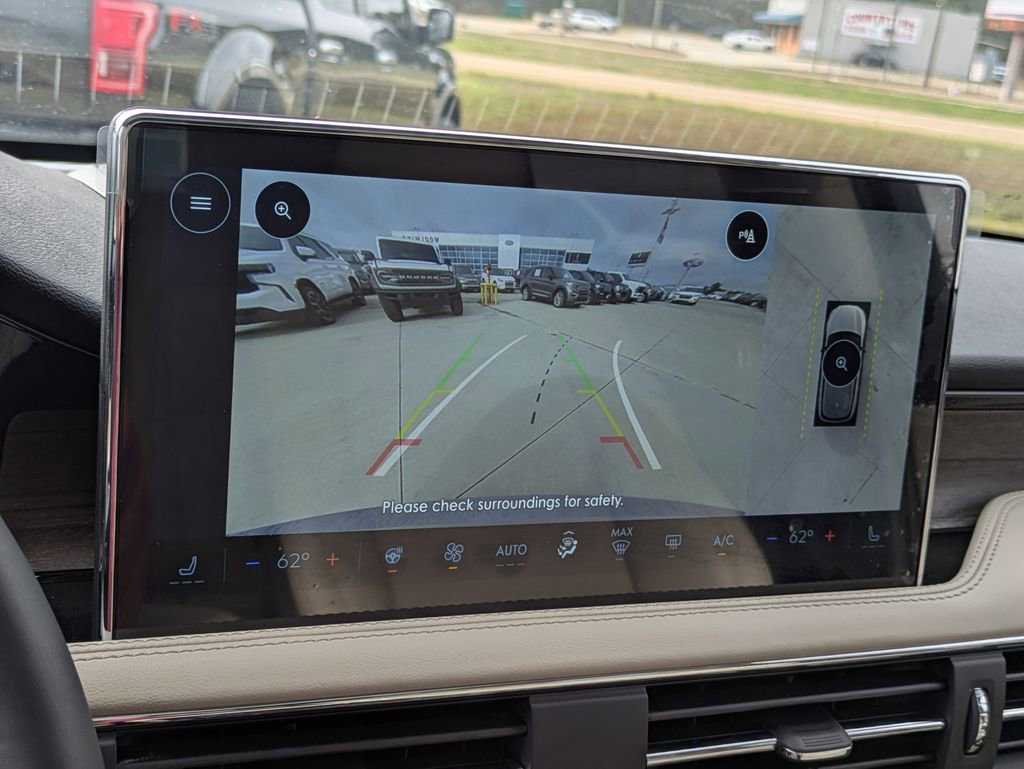 Used 2025 Lincoln Corsair Reserve w/ Equipment Group 202A image 18