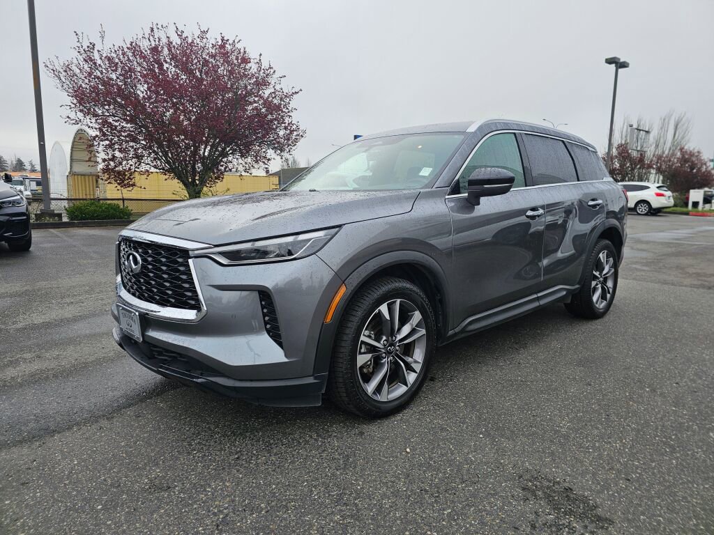 Used 2024 INFINITI QX60 Luxe image 3