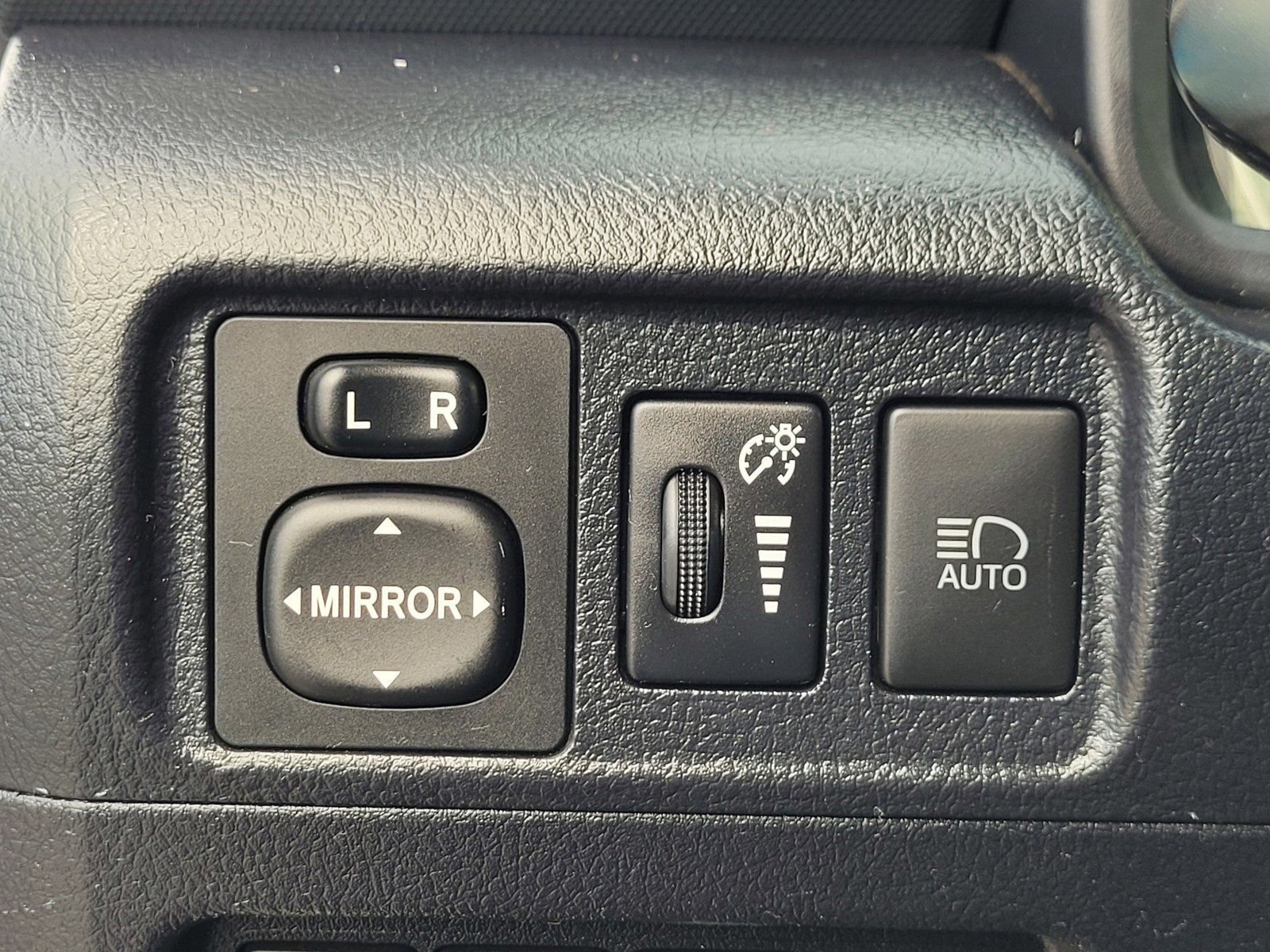 Used 2024 Toyota 4Runner TRD Off-Road Premium image 38