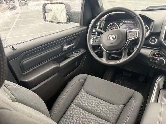 New 2026 RAM 1500 Express AWD/4WD image 31
