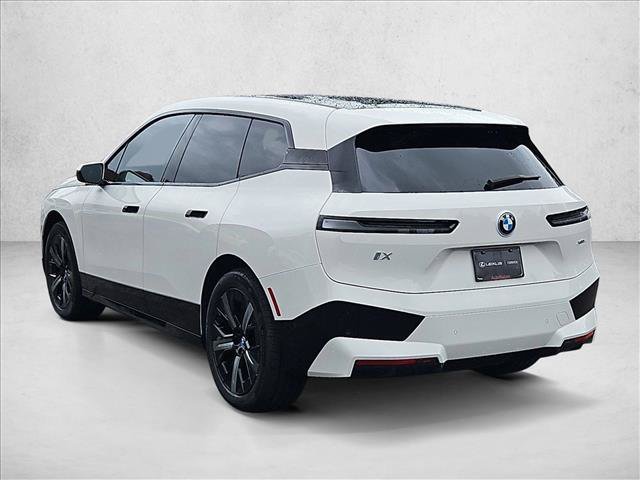 Used 2024 BMW iX xDrive50 w/ Premium Package AWD/4WD image 8