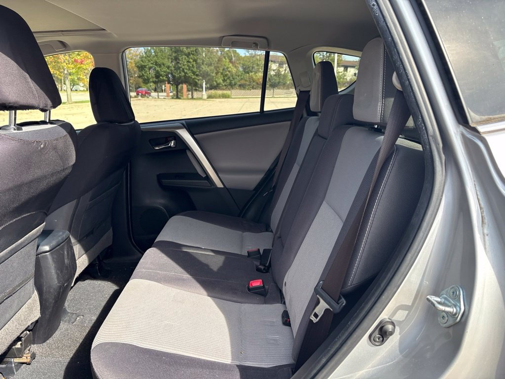 Used 2014 Toyota RAV4 XLE AWD/4WD image 20