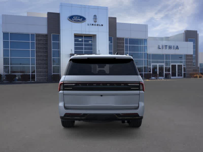 New 2025 Lincoln Navigator Reserve w/ Jet Appearance Package image 5