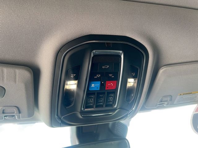 Used 2021 Jeep Grand Cherokee L Limited image 20