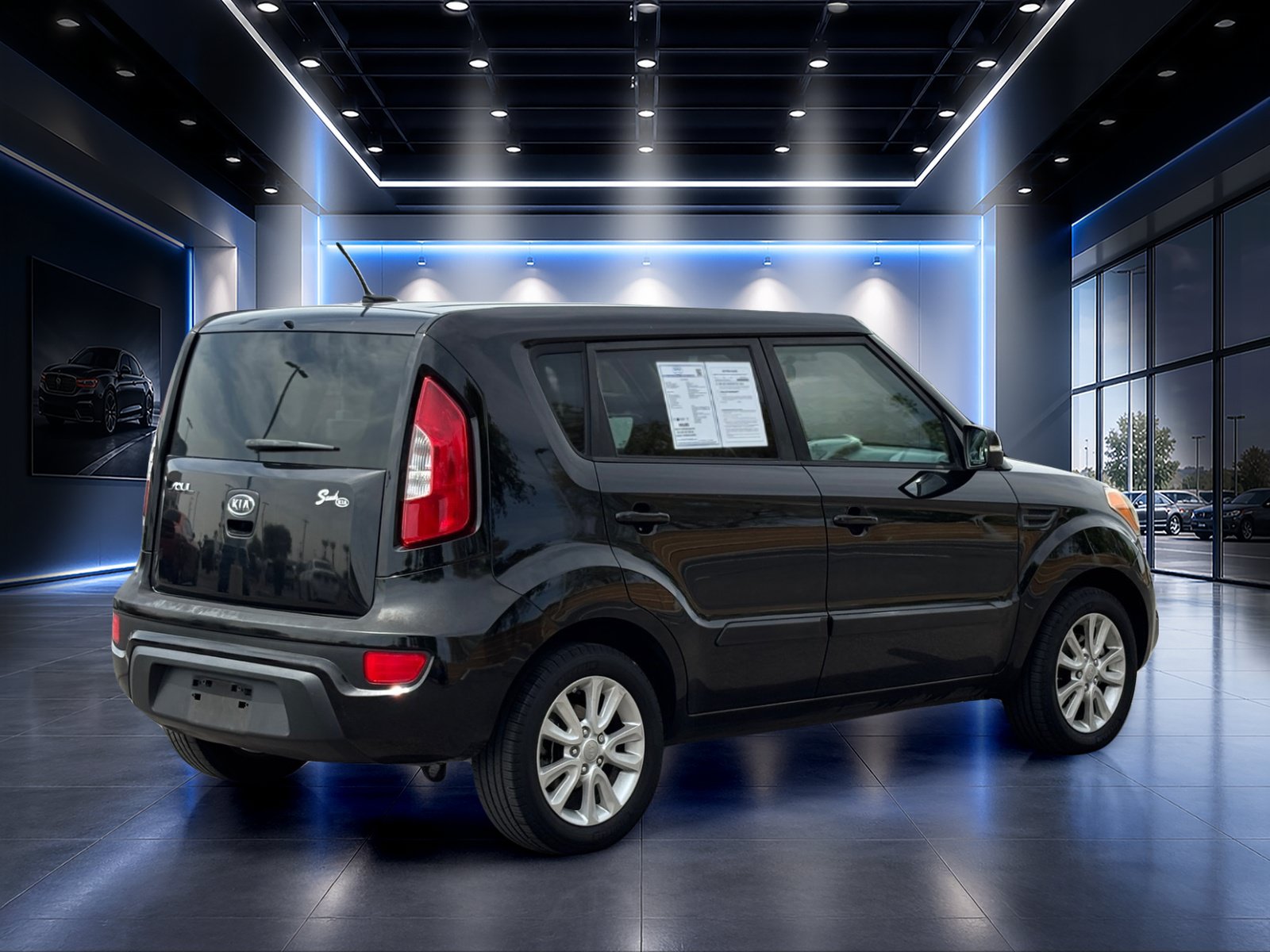 Used 2012 Kia Soul + FWD image 4