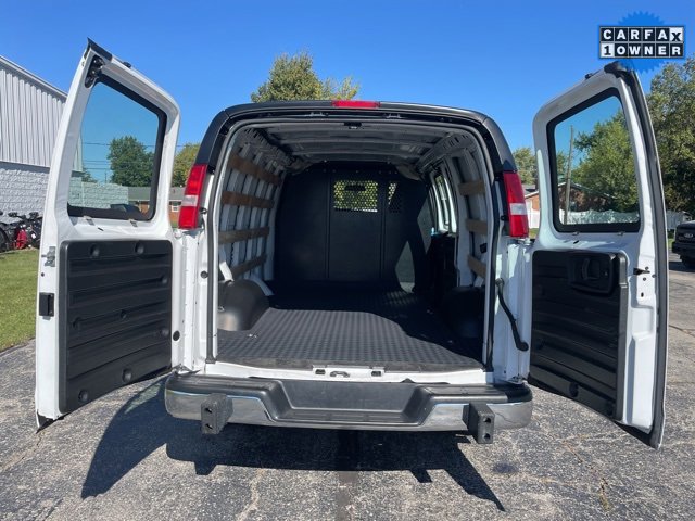 Used 2024 Chevrolet Express 2500 Work Van w/ Driver Convenience Package image 12