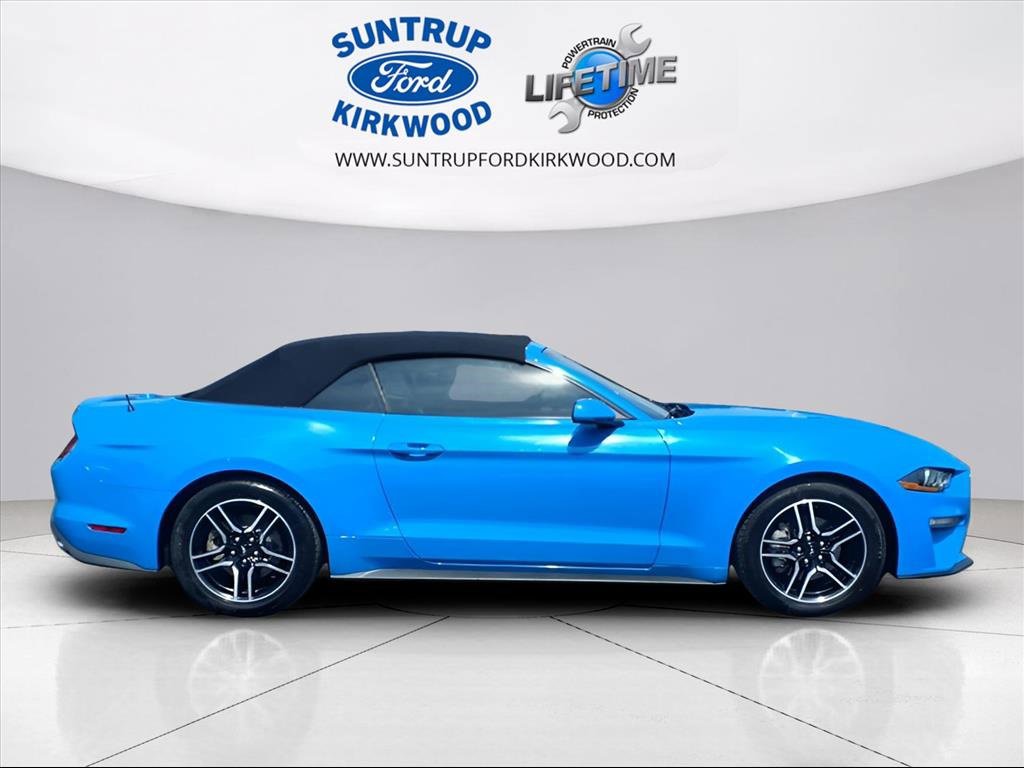 Used 2022 Ford Mustang Premium image 7