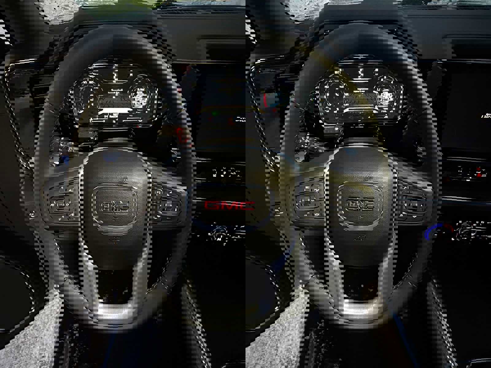 New 2026 GMC Sierra 2500 SLT w/ SLT Convenience Package image 23