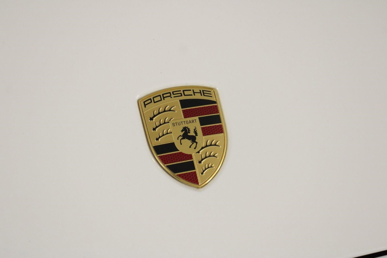 Certified 2024 Porsche Macan 4 Electric image 27